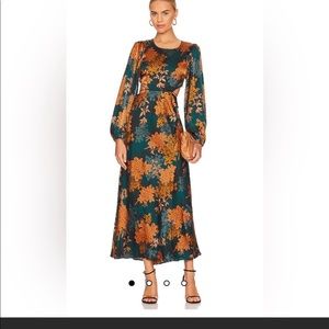 Astr The Label - Quinn MIDI Dress.